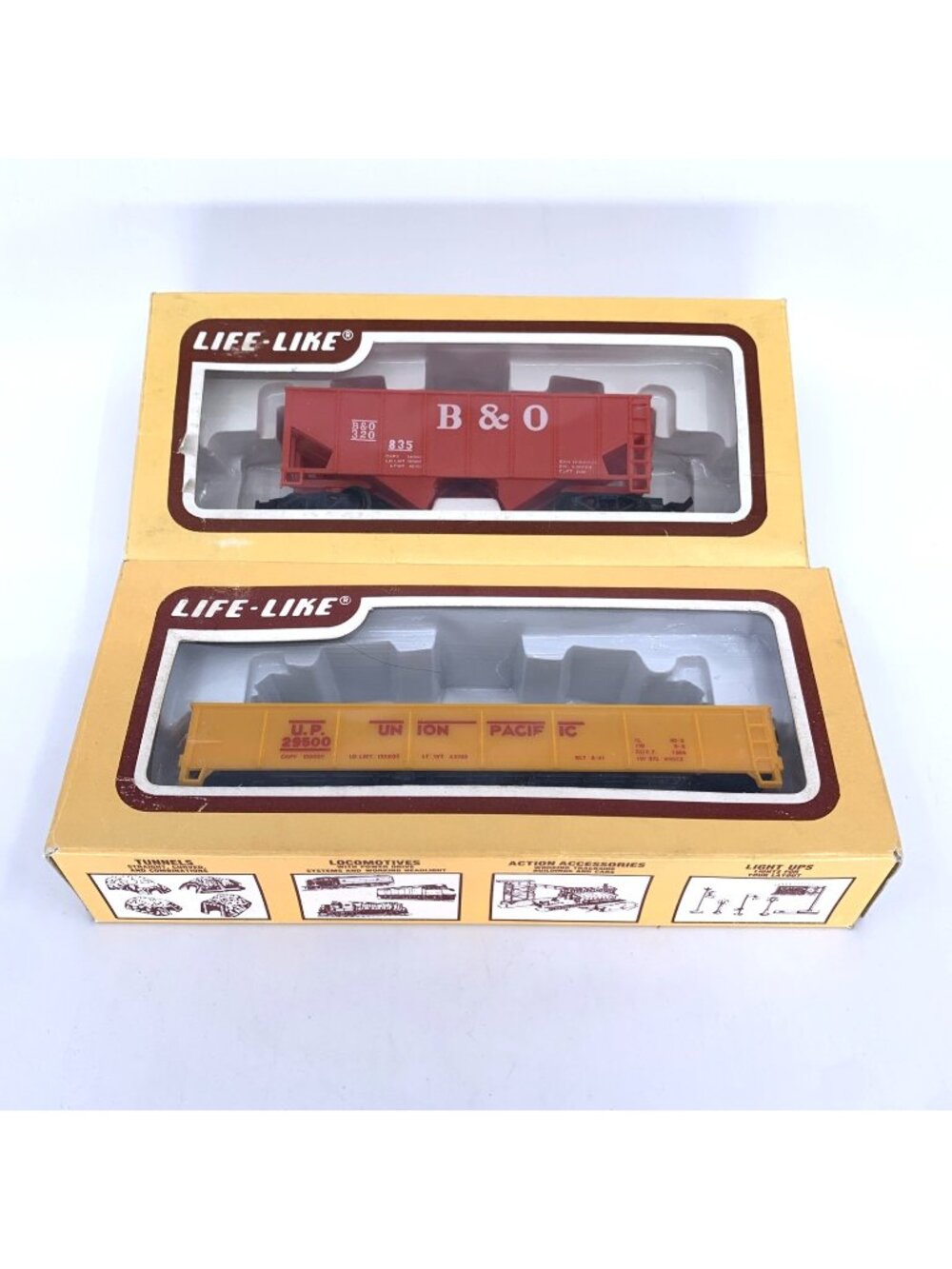 Life-Like HO Scale B&O Hopper 8575 Union Pacific Gondola 8548 Coal Load Lot 2